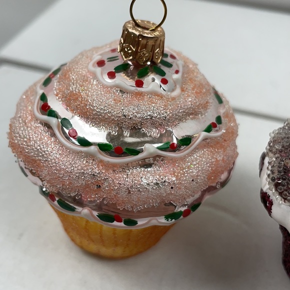 ❤️5/$25 IMPULS Handmade Glass Cupcake Ornaments - 2 - Picture 3 of 5